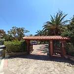 Kalura Sea House *