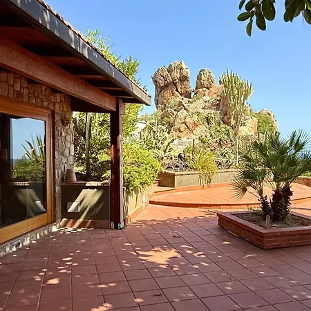 Kalura Sea House *